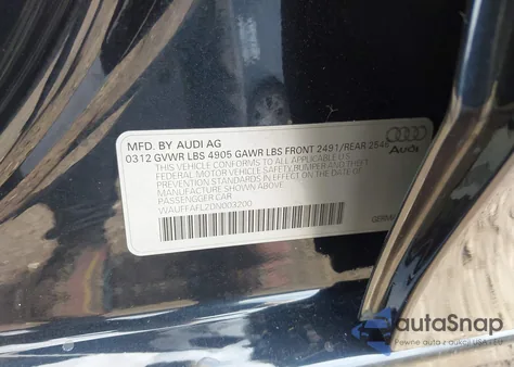 2013 Audi A4 2.0T Premium z USA, uszkodzony, nr VIN WAUFFAFL2DN003200